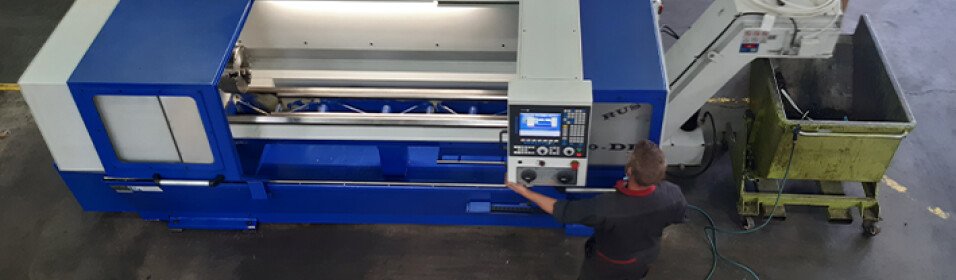 Nouveau tour à commande numérique par apprentissage chez Decharenton à Flers